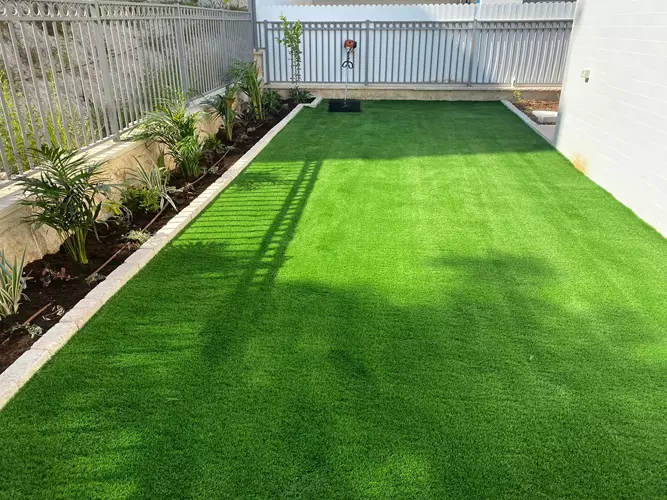 עיצוב גינה של בית פרטי 8